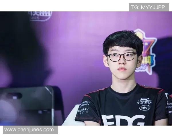 EDG在Major赛中的耐力表现分析与战术探讨